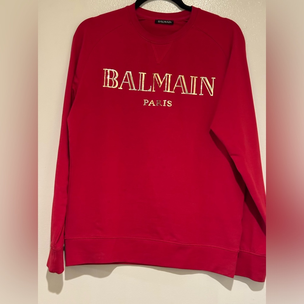 💯 authentic - Balmain Red sweatshirt in size medium . Gold foil brand logo .